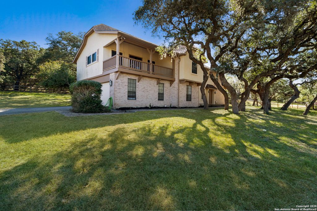 Photo of 29342 seabiscuit, Fair Oaks Ranch, TX 78015 (MLS # 1921710)