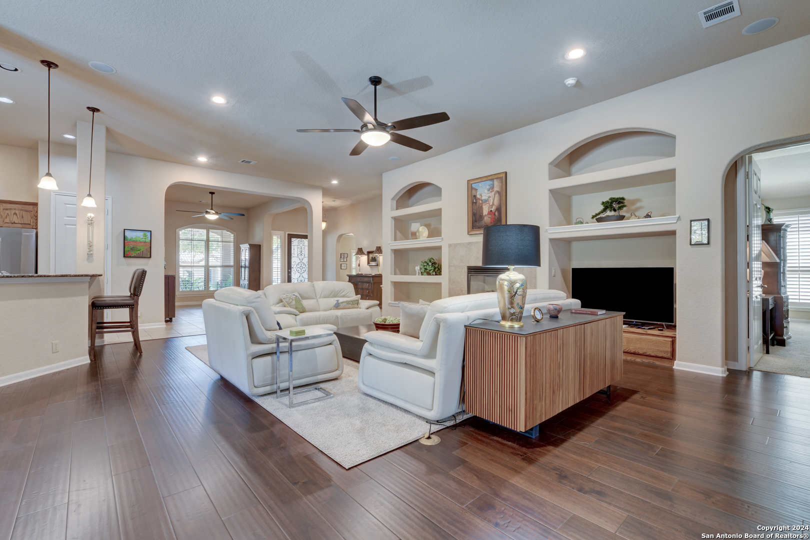 3322 MEDARIS LN
