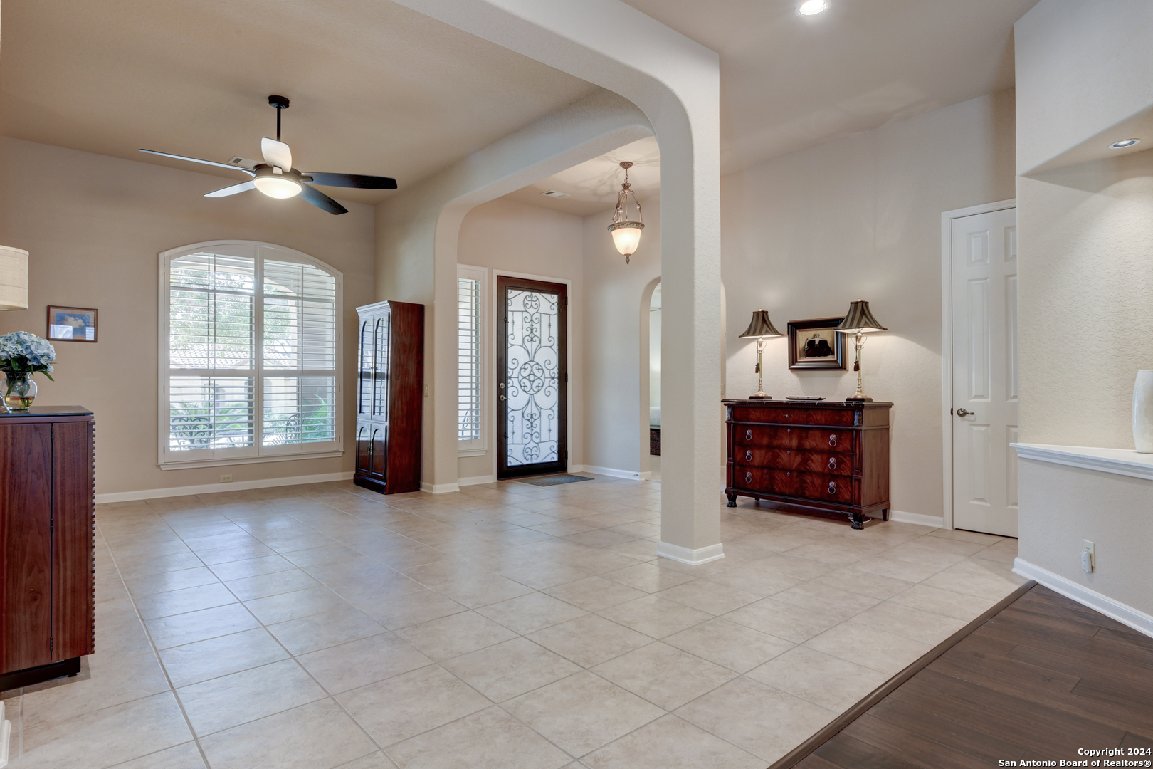3322 MEDARIS LN