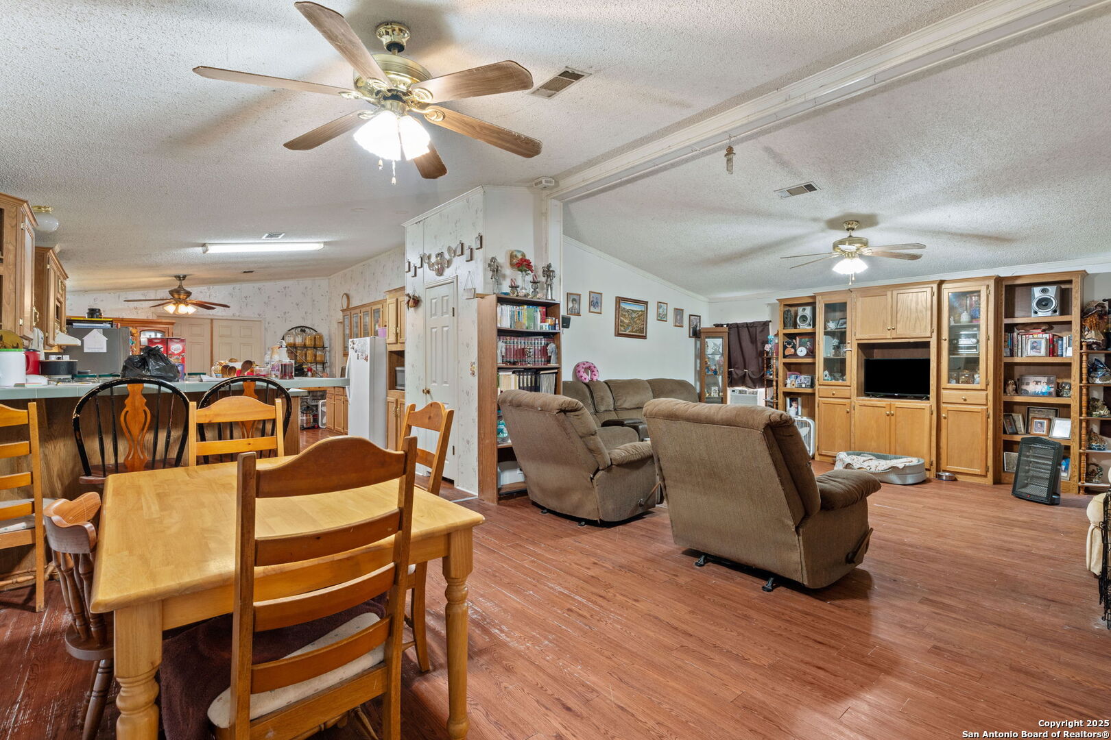 Search 300 County Road 307