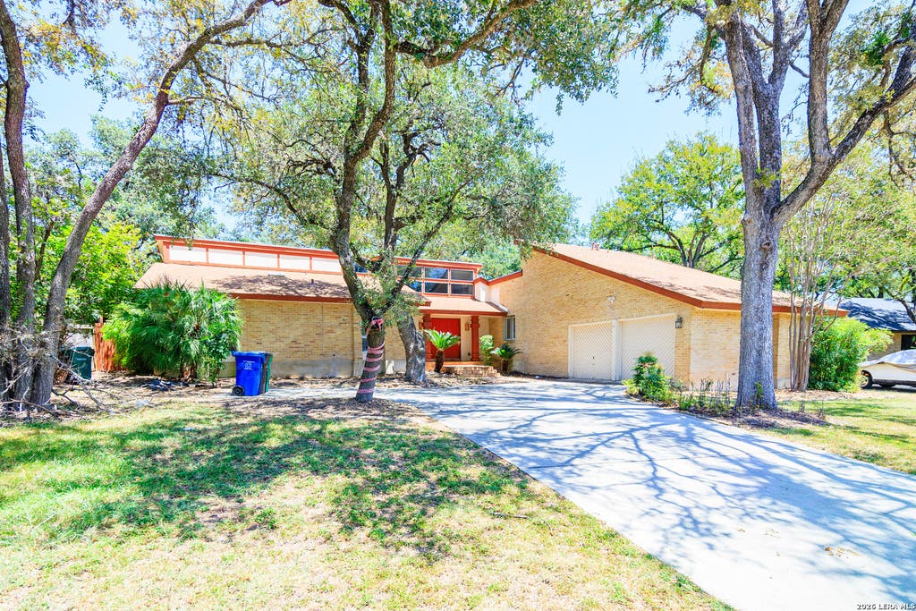 Photo of 2143 GREEN CREEK ST, San Antonio, TX 78232 (MLS # 2008757)