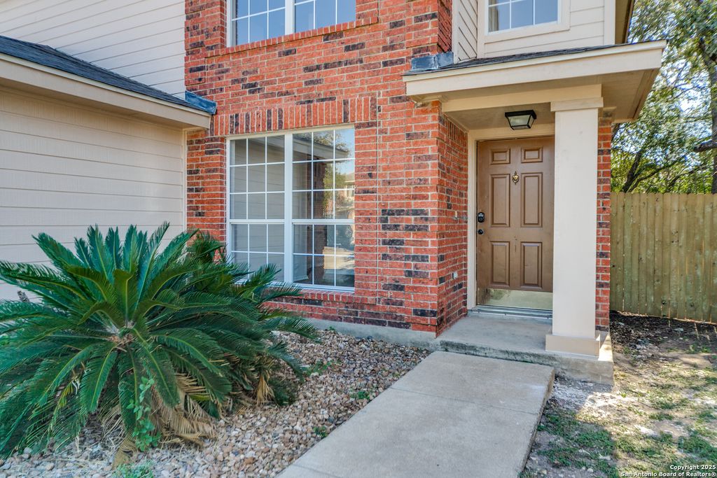 Photo of 10730 Cat Mountain, San Antonio, TX 78251 (MLS # 1953266)