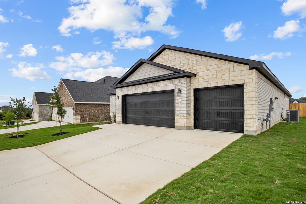 Photo of 147 Highland Park, Castroville, TX 78009 (MLS # 1940219)