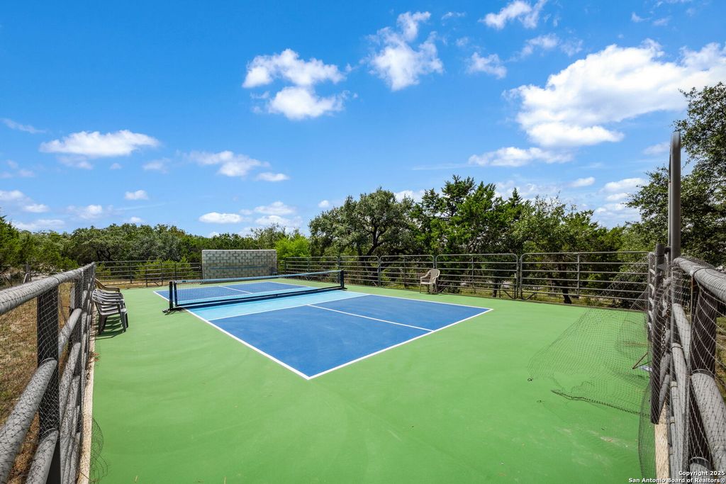 Photo of 8227 Rocking Horse, Boerne, TX 78015 (MLS # 1911572)