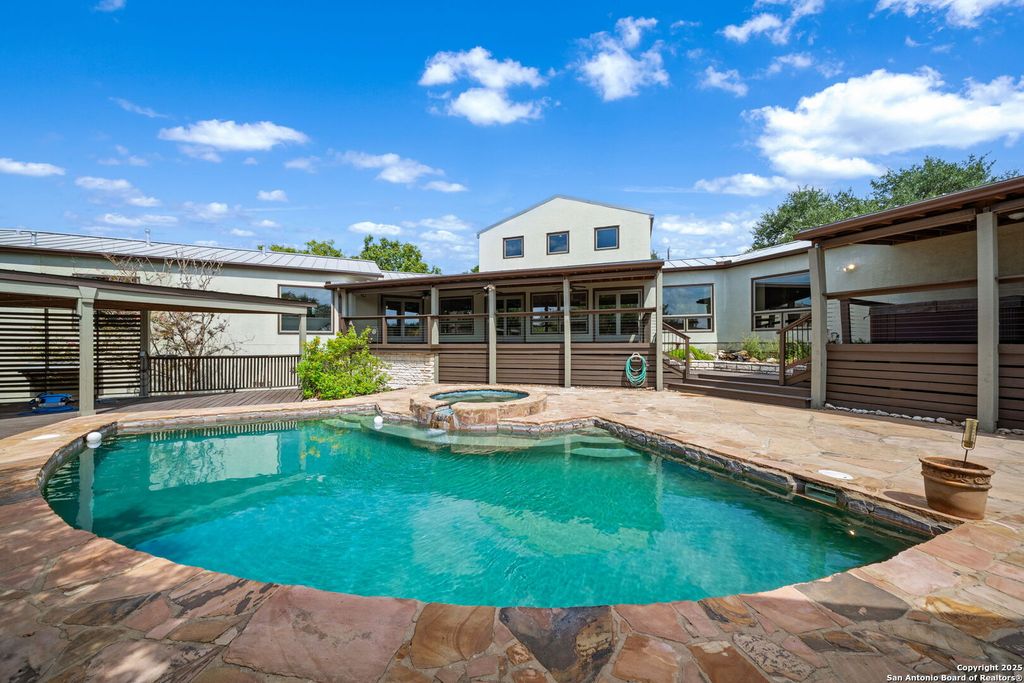 Photo of 8227 Rocking Horse, Boerne, TX 78015 (MLS # 1911572)