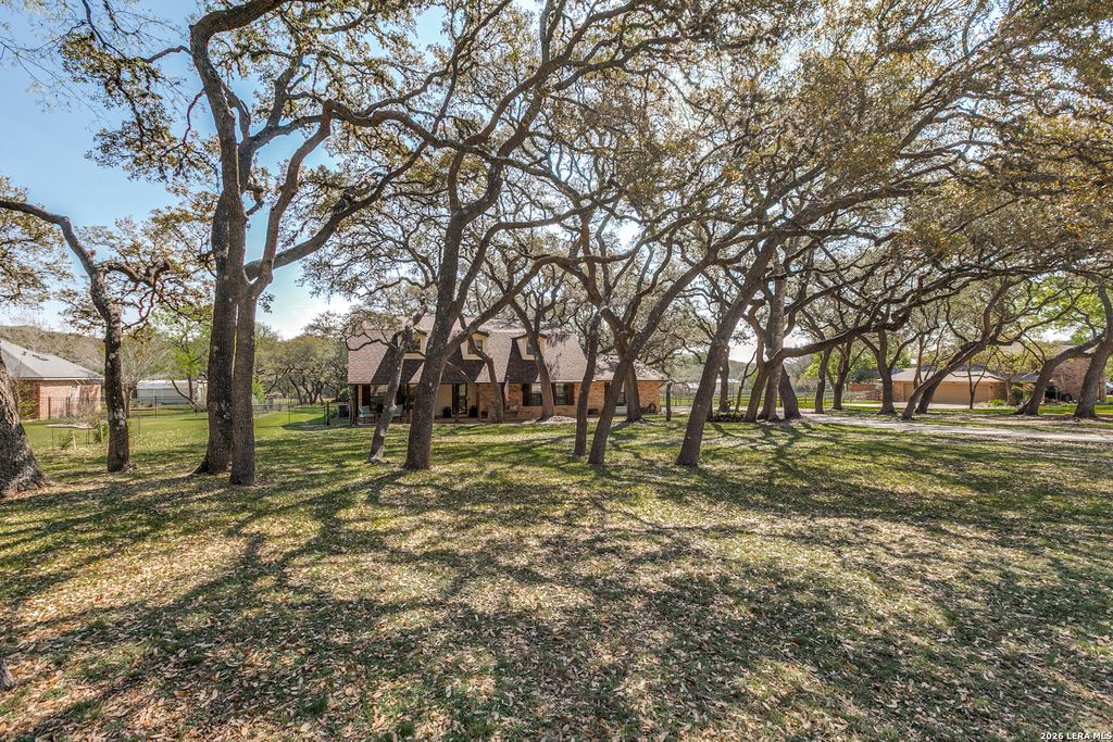 Photo of 26820 Autumn Gln, Boerne, TX 78006 (MLS # 1952083)