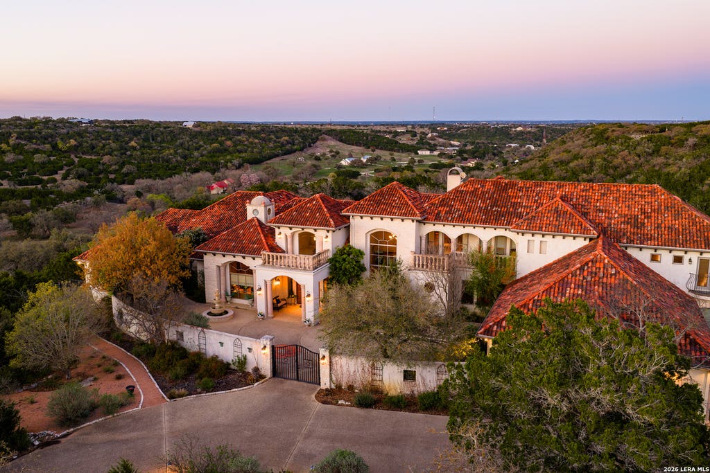 Photo of 2121 Landmark Lane, Kerrville, TX 78028 (MLS # 1950360)
