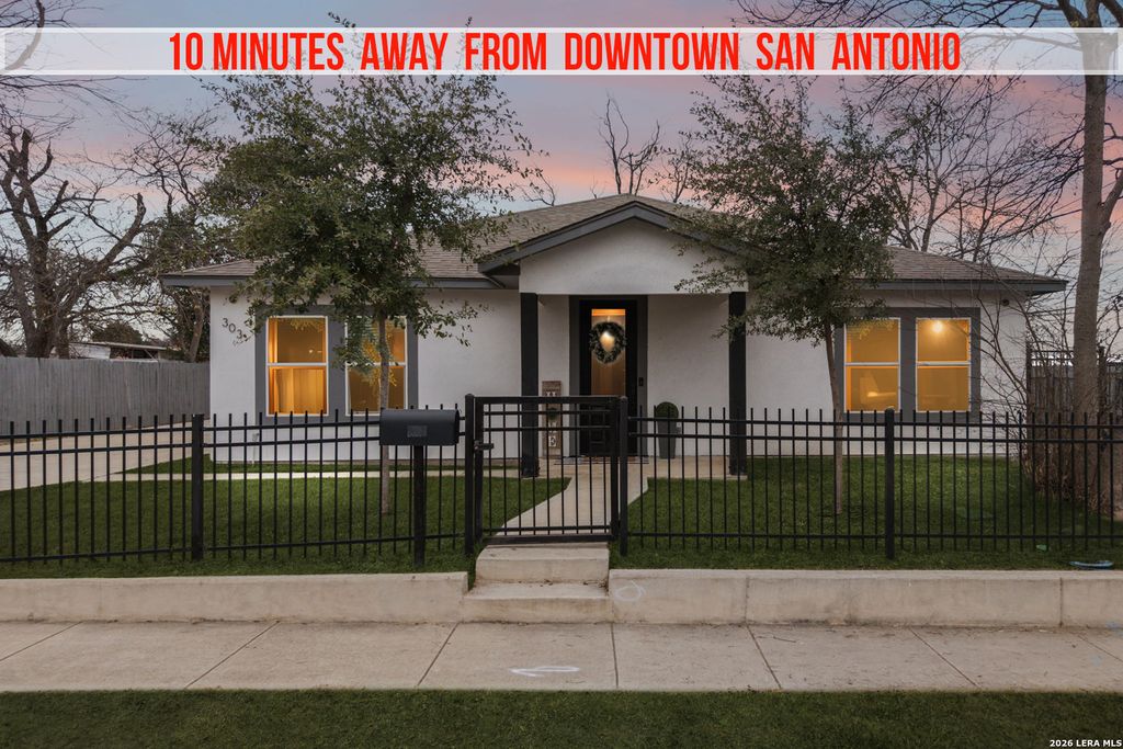 Photo of 303 Pendleton Ave, San Antonio, TX 78204 (MLS # 1955159)