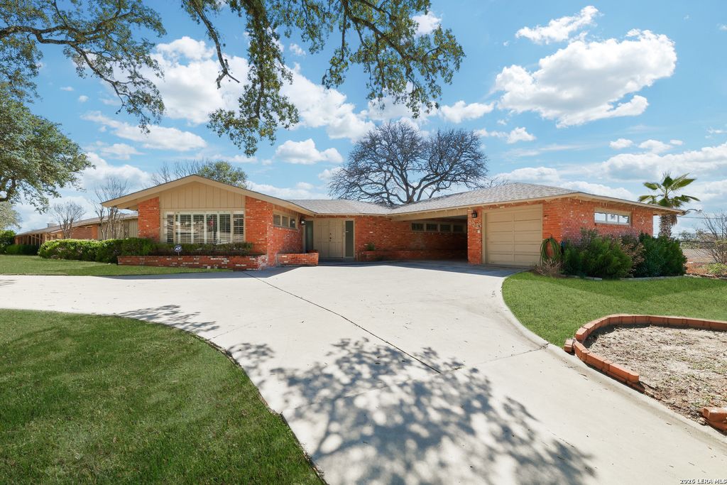 Photo of 226 Clearview Dr., San Antonio, TX 78228 (MLS # 1943866)