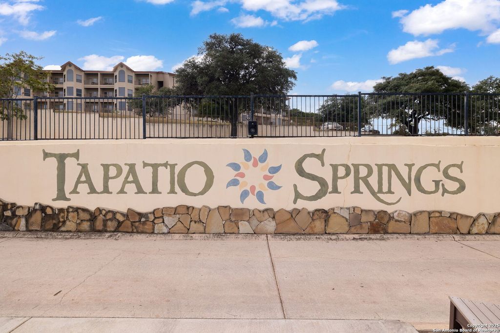 Photo of 20 Tapatio 205 #205, Boerne, TX 78006 (MLS # 1912851)
