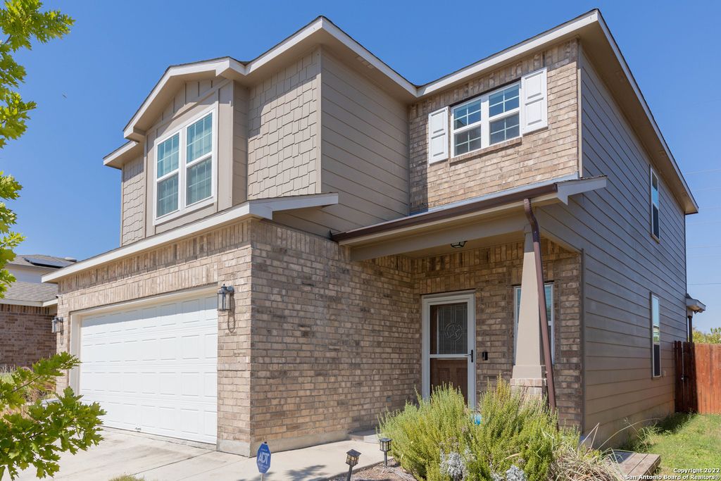 Photo of 443 Harvest Pt, Selma, TX 78154 (MLS # 1915408)