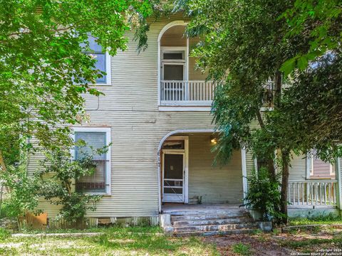 617 DAWSON ST San Antonio TX 78202