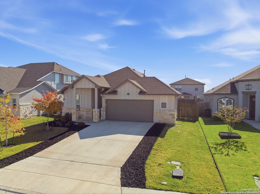 Photo of 1938 Esplanade, New Braunfels, TX 78130 (MLS # 1922788)