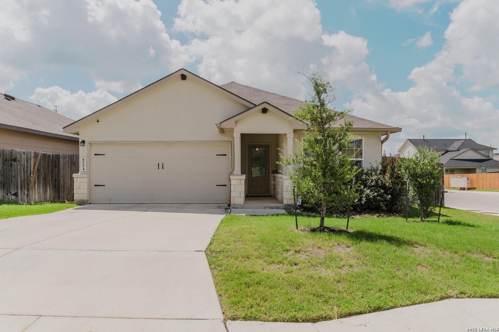 Photo 1 of 35 — 6554 HOFFMAN PLN, San Antonio, TX 78252