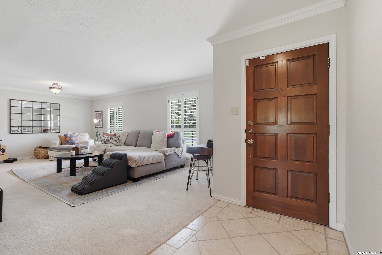 2207 OAK BND