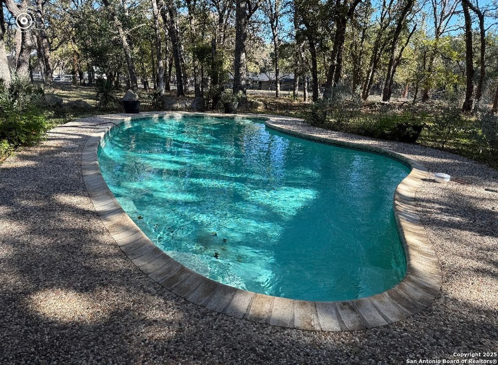 Photo of 28133 E Windwood Dr, Boerne, TX 78006 (MLS # 1928139)