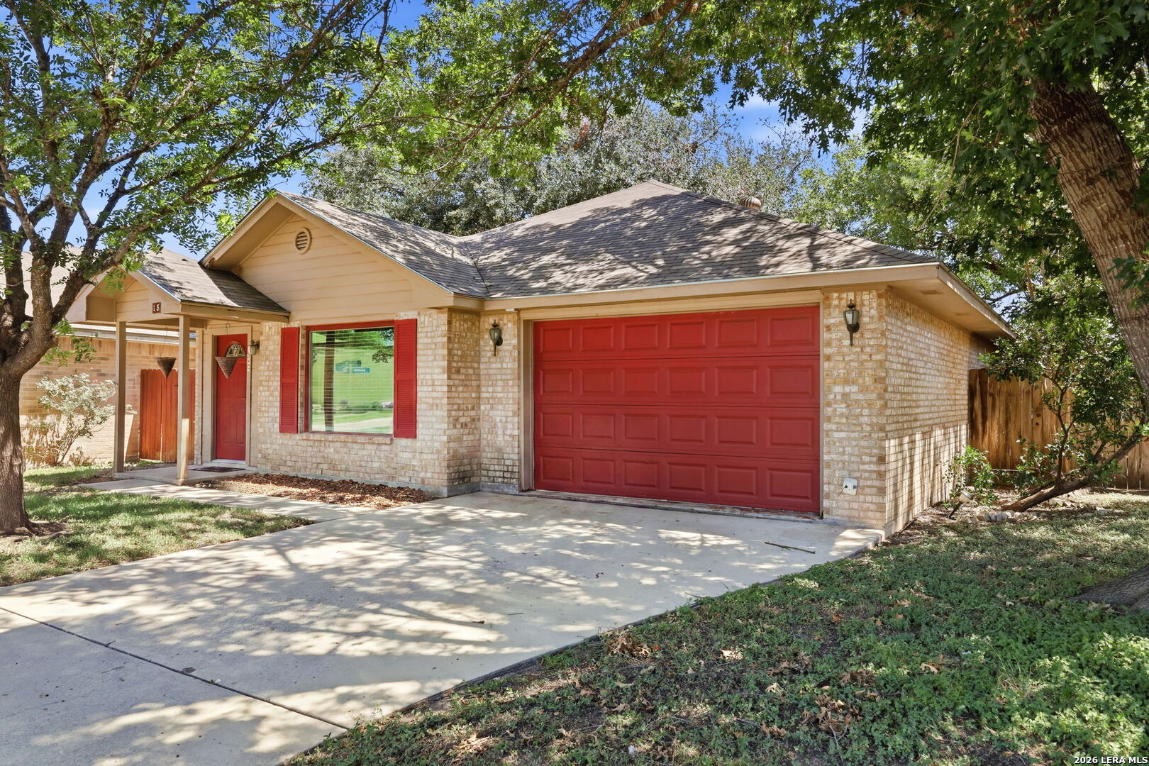 15 SHADOW CIR