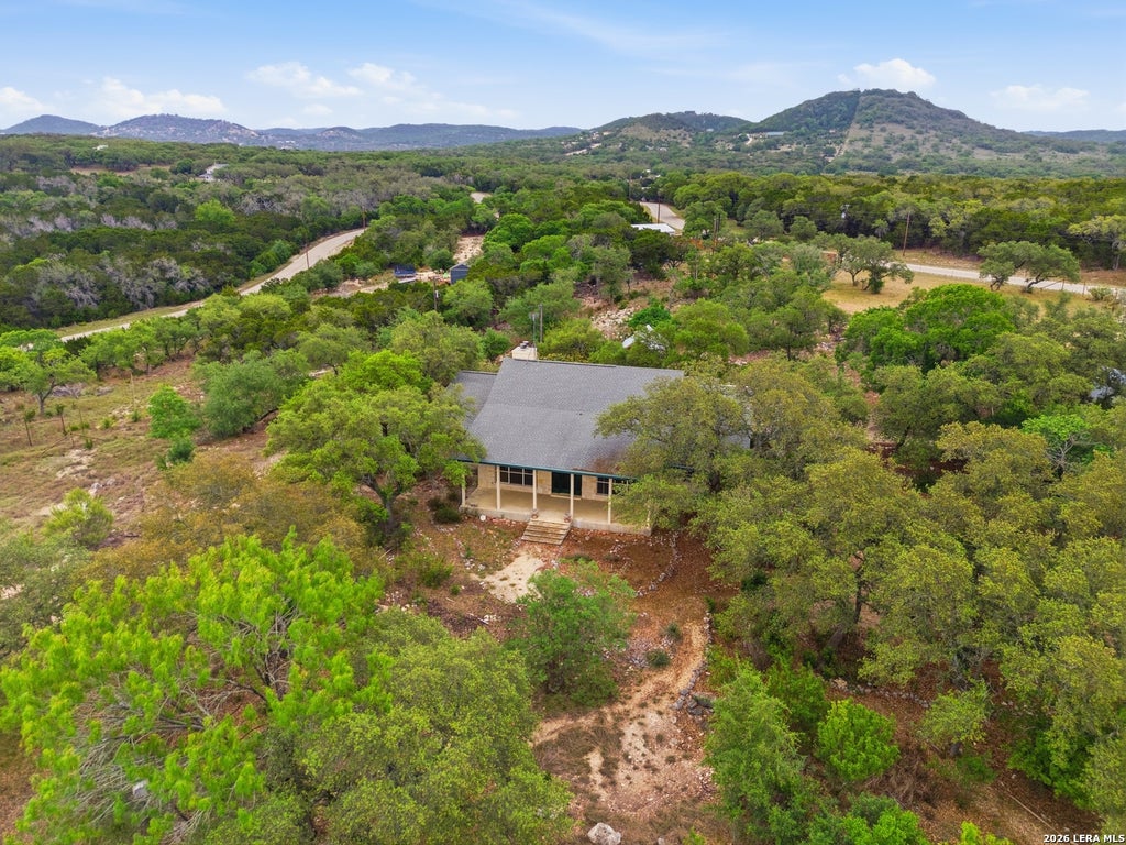 Photo of 292 Phillip Dr, Pipe Creek, TX 78063 (MLS # 1959484)