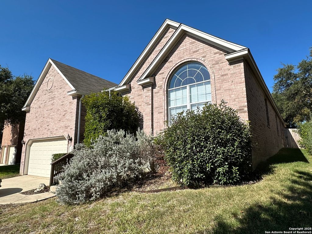 Photo of 7931 Sierra Seco, San Antonio, TX 78240 (MLS # 1923337)