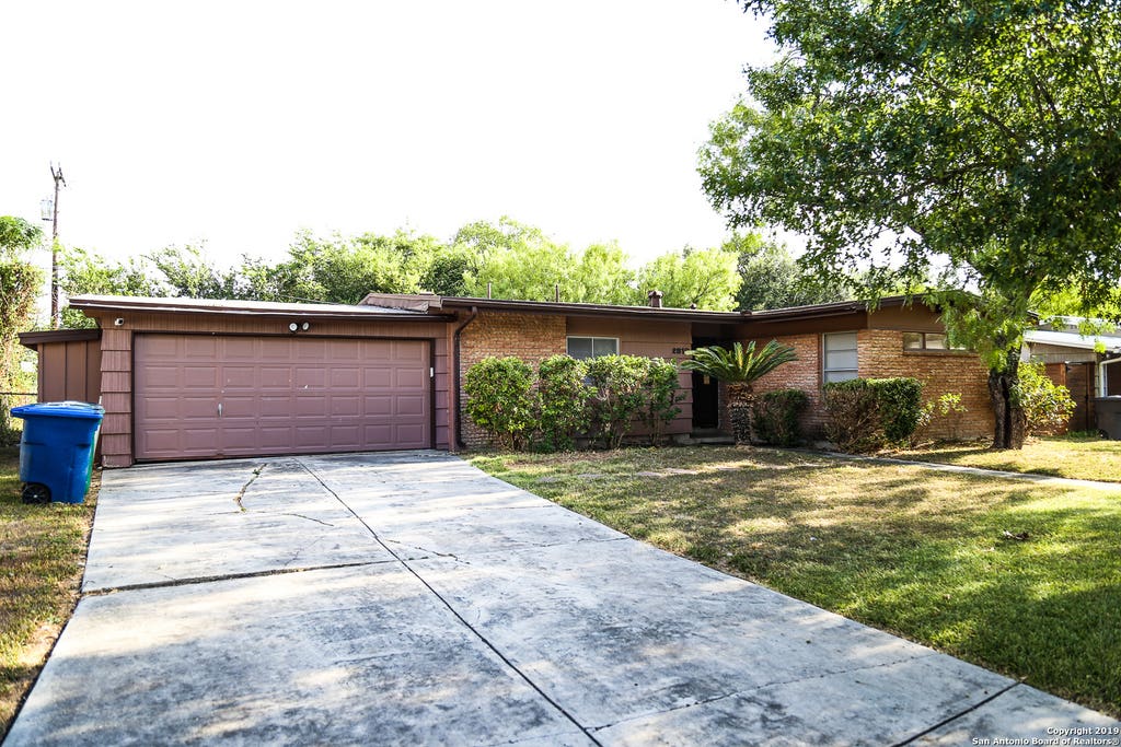 Photo of 2819 BENT BOW DR, San Antonio, TX 78209 (MLS # 2006951)