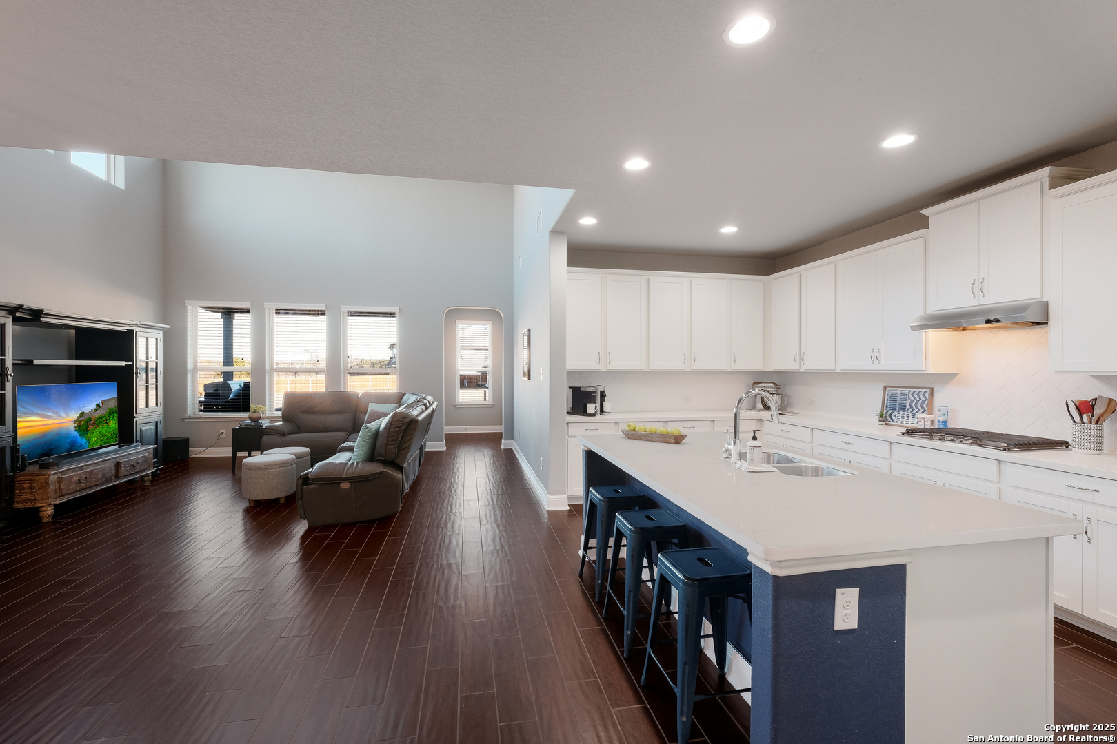 8418 TANJU LN