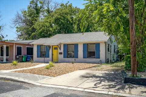 Photo of 530 E MYRTLE ST, San Antonio, TX 78212 (MLS # 2009016)