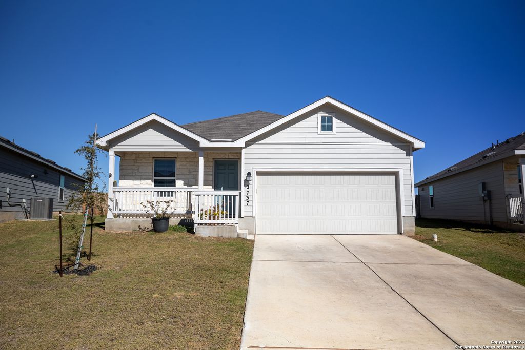 Photo of 2737 Green Finch, New Braunfels, TX 78130 (MLS # 1928274)