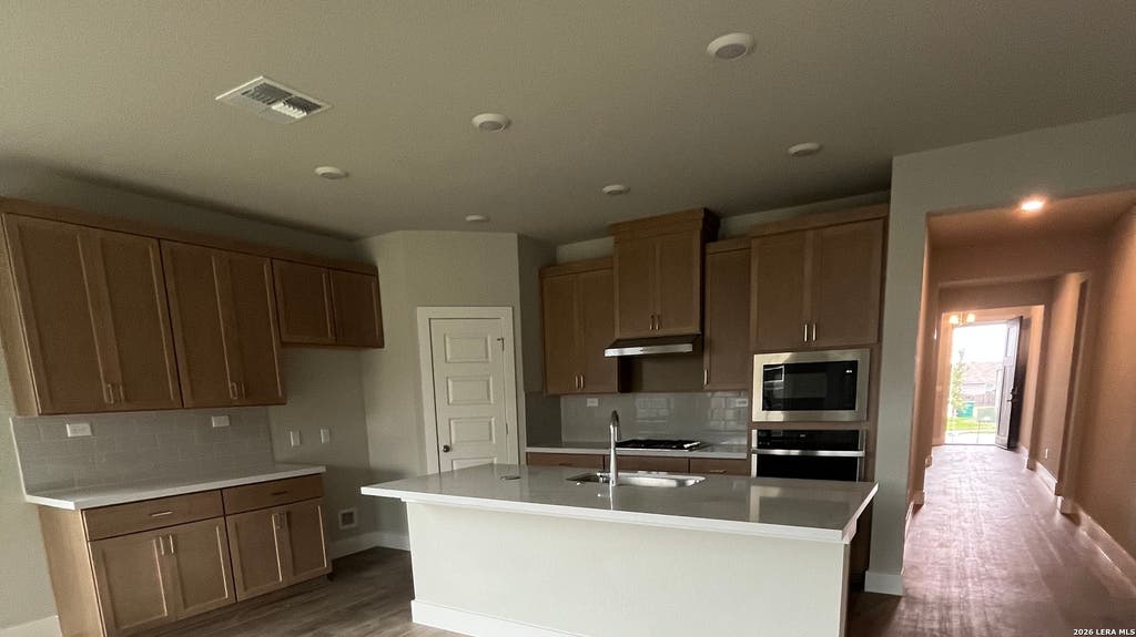 Photo of 7025 Hayes Horizon, Live Oak, TX 78233 (MLS # 1940931)