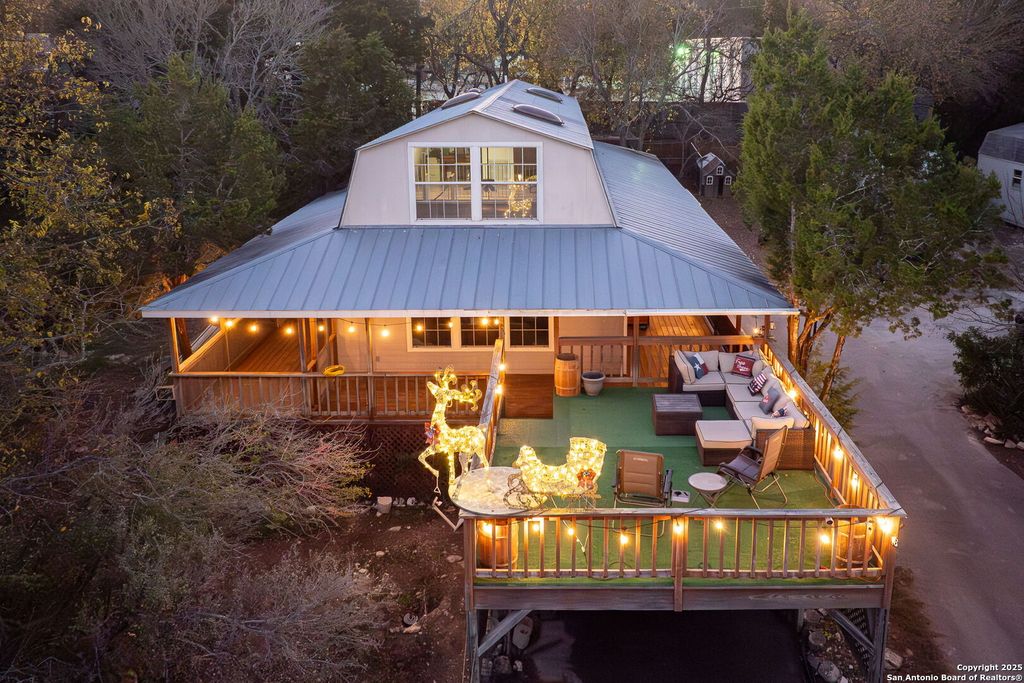 Photo of 411 Lake Park, Canyon Lake, TX 78133 (MLS # 1930354)