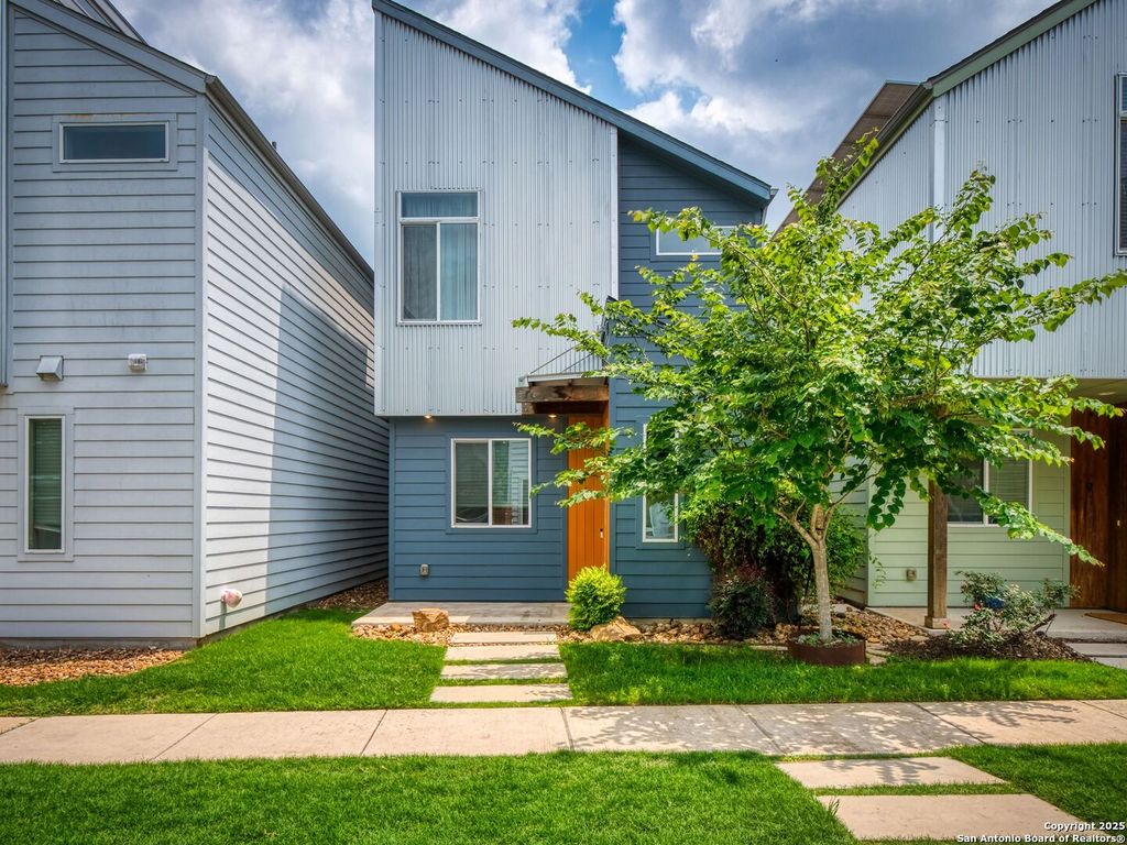 Photo of 330 Clay Unit #8, San Antonio, TX 78204 (MLS # 1848534)