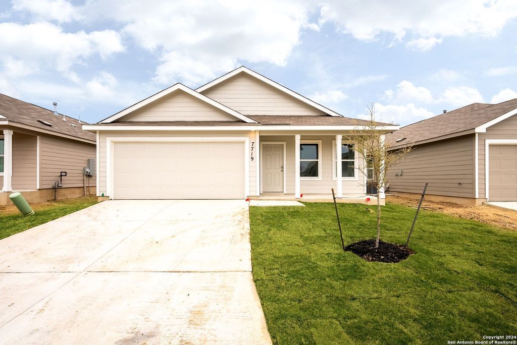 Photo of 7719 Yeti Park, San Antonio, TX 78227 (MLS # 1940052)