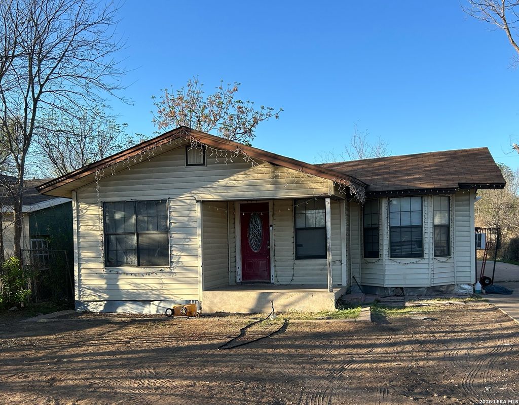 Photo of 3719 W Travis St, San Antonio, TX 78207 (MLS # 1948326)