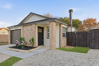 Single Family Residence at 13734 Evanswood