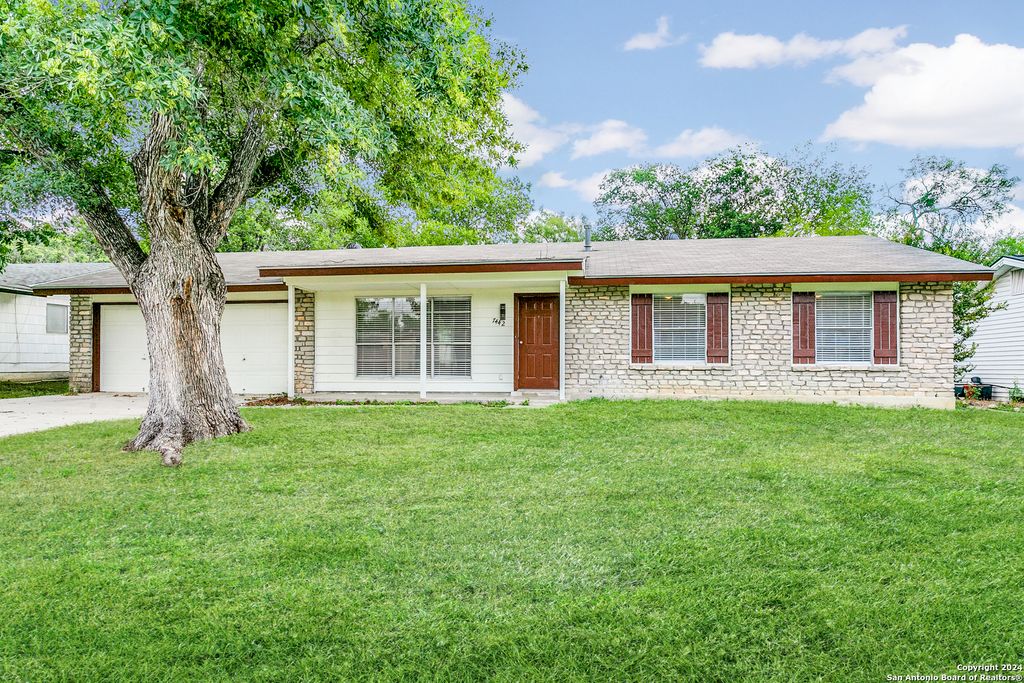 Photo of 7442 CASTLE TRAIL DR, San Antonio, TX 78218 (MLS # 1862458)