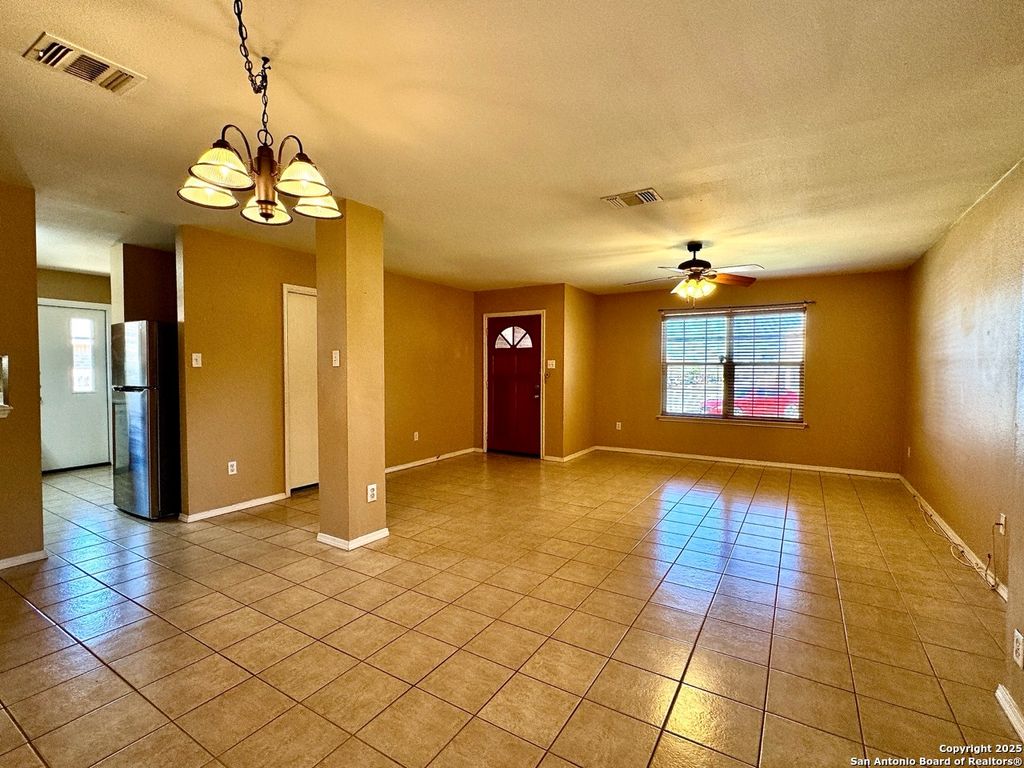 Photo of 10726 S Shaenridge, San Antonio, TX 78254 (MLS # 1957737)