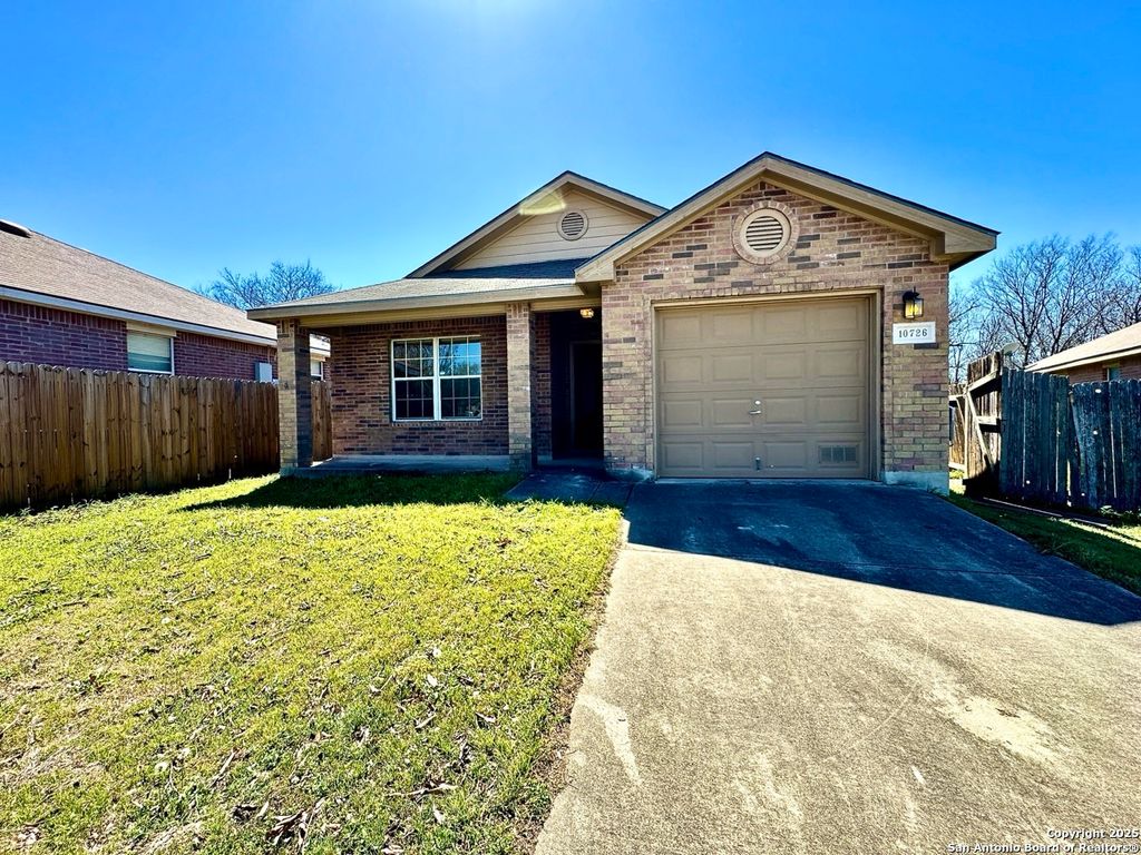 Photo of 10726 S Shaenridge, San Antonio, TX 78254 (MLS # 1957737)