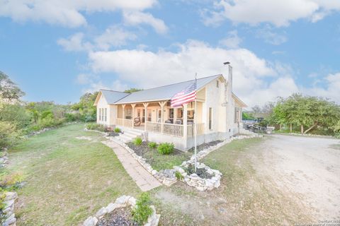 3755 County Road 241 Hondo TX 78861