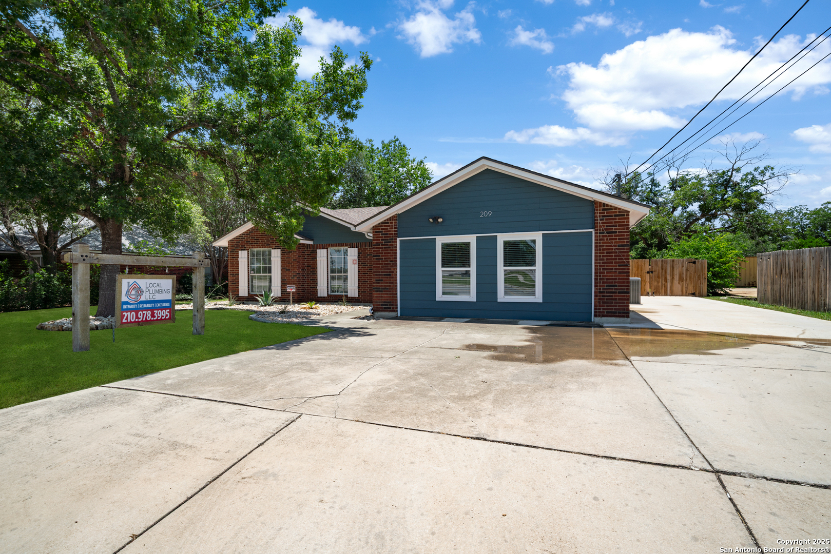 209 S Main