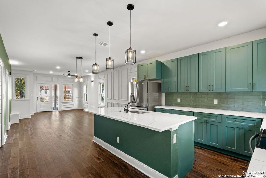 Photo of 510 Stieren St 102 #102, San Antonio, TX 78210 (MLS # 1930919)