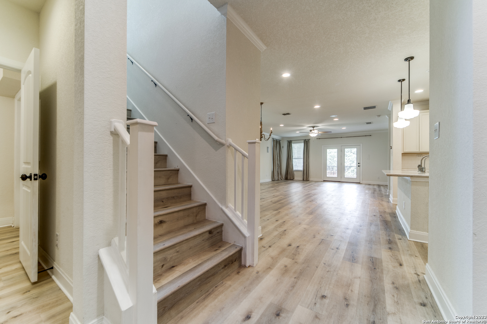 108 Rattlesnake Bluff