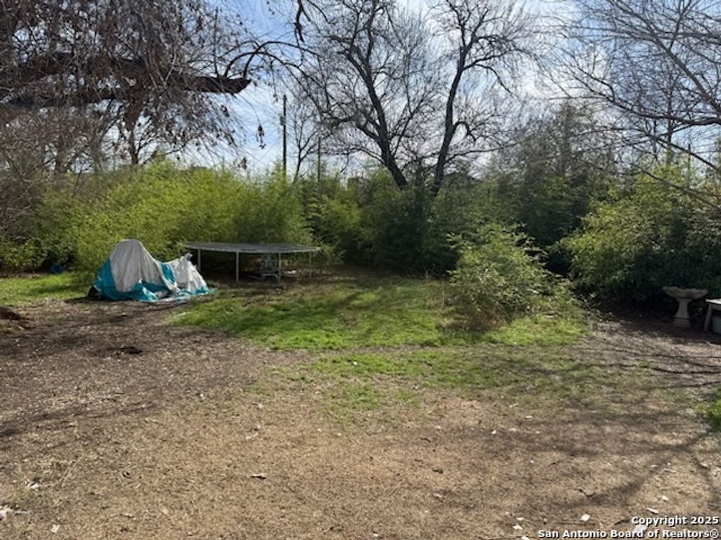 Photo of 1924 kentucky, San Antonio, TX 78228 (MLS # 1864124)