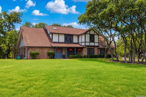 Photo of 28417 ROYAL ASCOT DR, Fair Oaks Ranch, TX 78015 (MLS # 1997175)