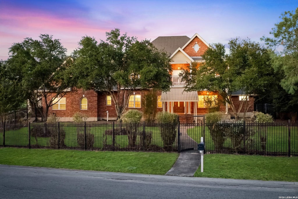 Photo of 6519 Kings Crown W, San Antonio, TX 78233 (MLS # 2018327)