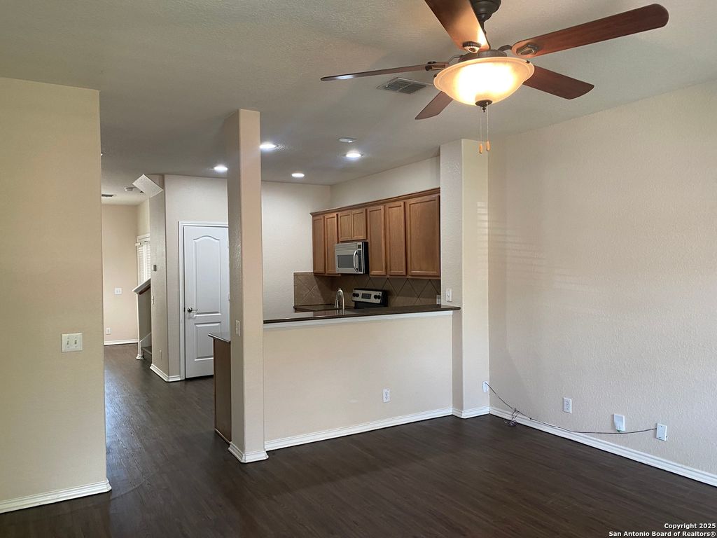 Photo of 6202 W JOLIE CT, San Antonio, TX 78240 (MLS # 1925145)