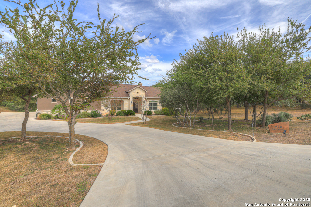 475 River Chase Way