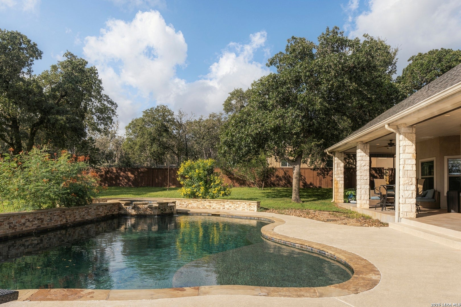 120 HIDDEN FOREST DR