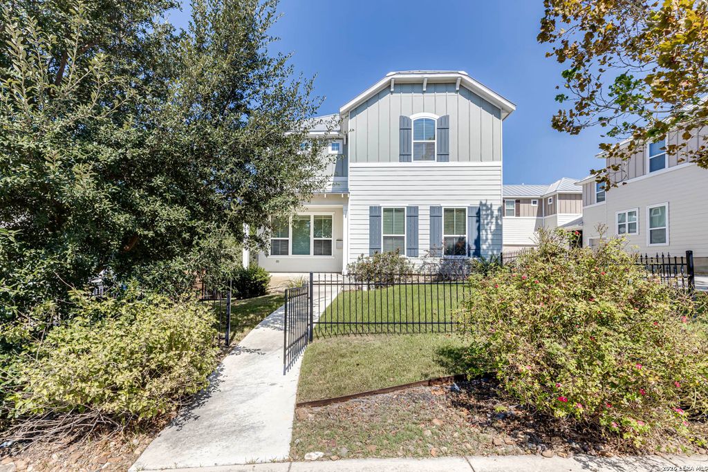 Photo of 211 Claremont Ave 101 #101, San Antonio, TX 78209 (MLS # 1950829)