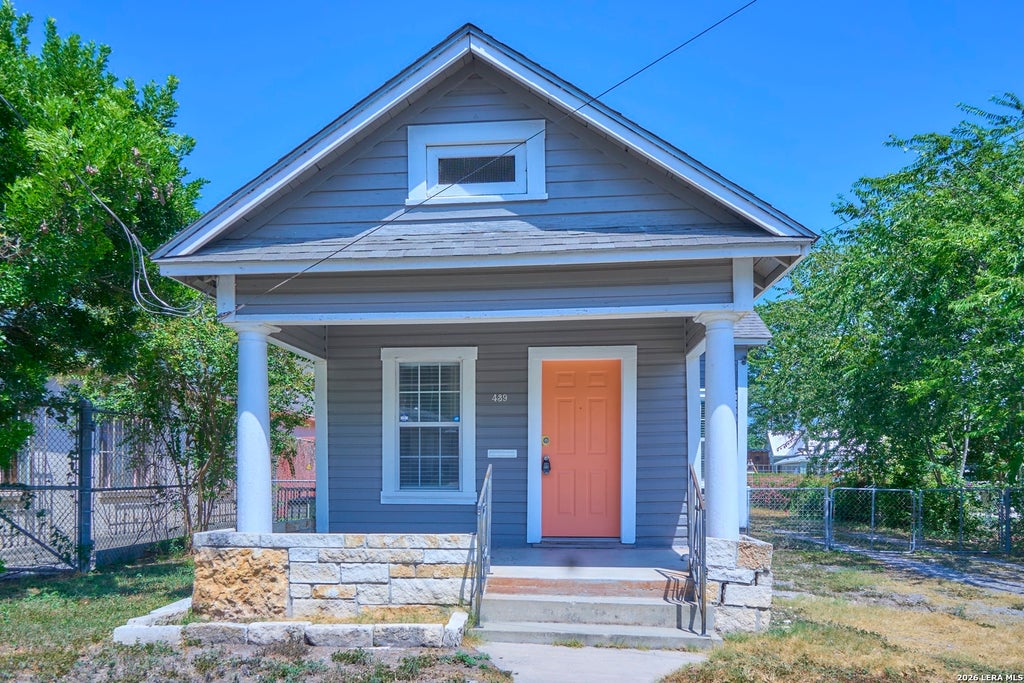 Photo of 439 E Mitchell St, San Antonio, TX 78210 (MLS # 2016856)