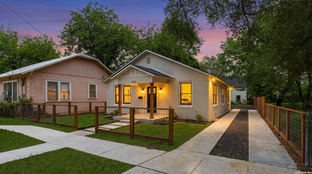 Photo of 312 RIDDLE ST, San Antonio, TX 78210 (MLS # 1963347)