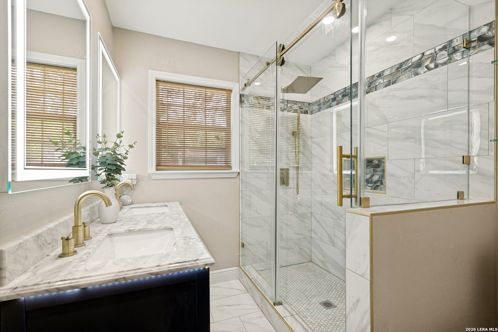 Photo of 126 Lincolnshire Dr, San Antonio, TX 78220 (MLS # 1966485)